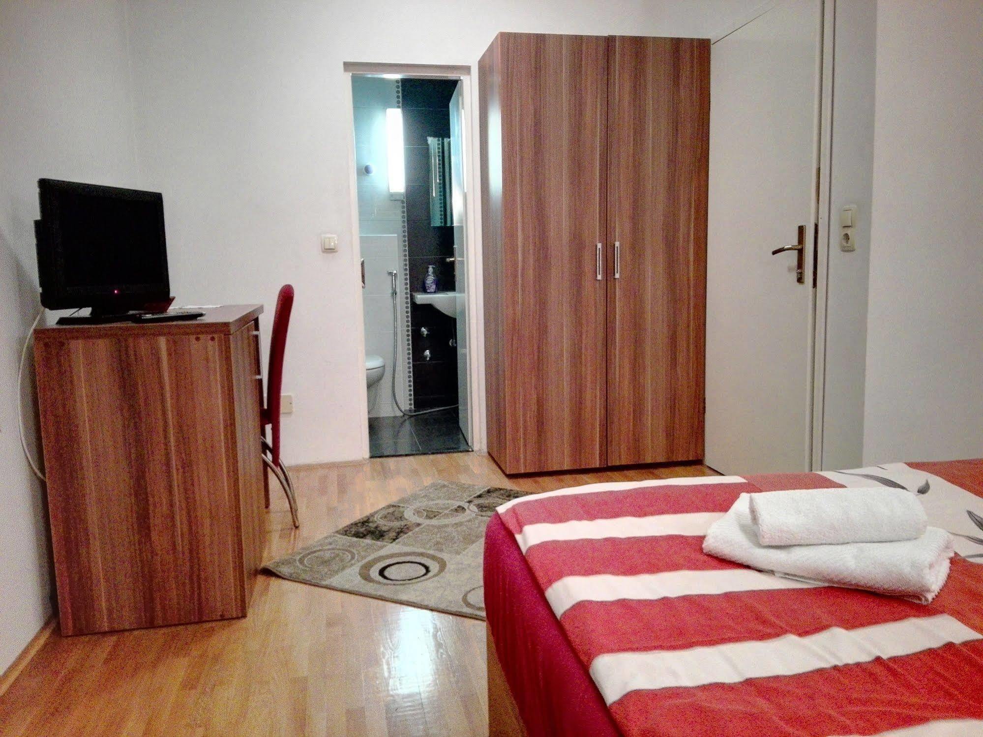 Boutique Saray Bosna Motel Sarajevo Exterior foto