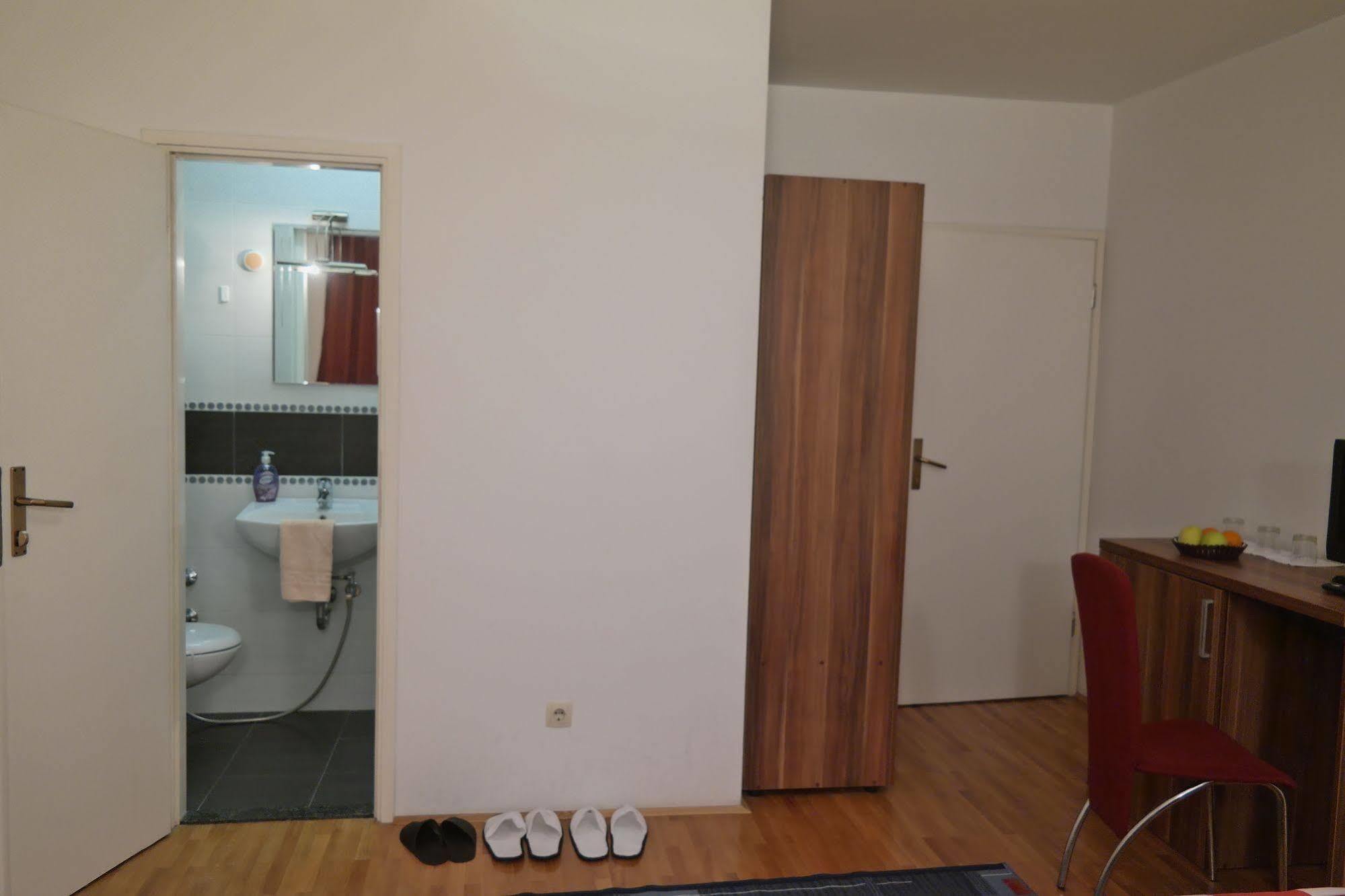 Boutique Saray Bosna Motel Sarajevo Exterior foto